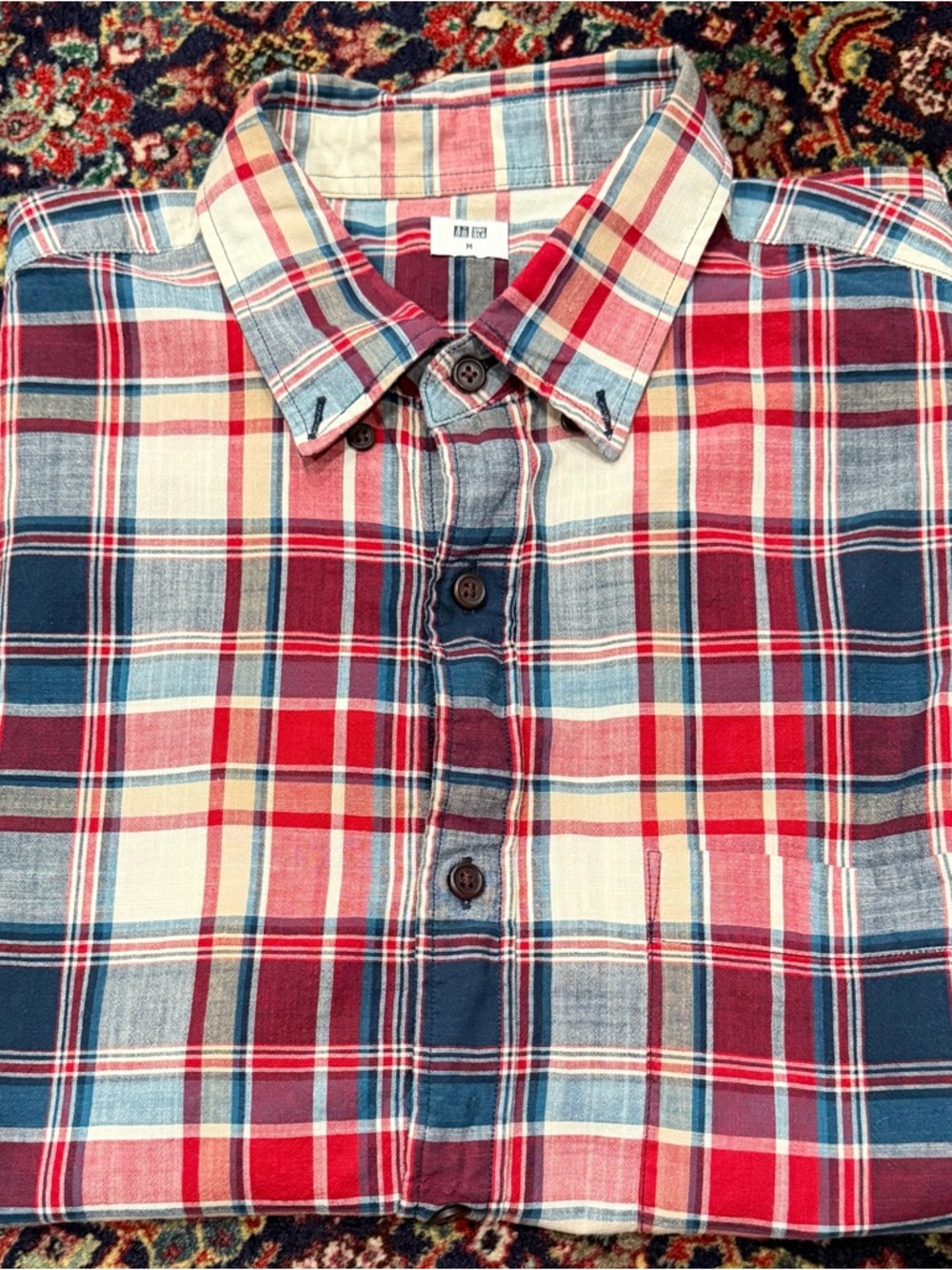 UNIQLO SHIRT RED/BLUE PLAID COLLAR SHORT SLEEVE ADULT SIZE M